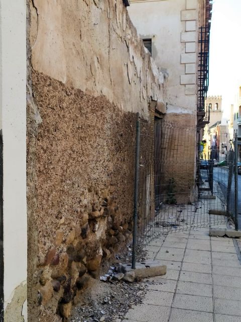 El PP denuncia el mal estado de la Calle Mayor Sevilla y sus alrededores ante la dejadez del equipo de gobierno, Foto 6