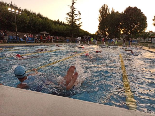 Héctor Pujante y Beatriz López, ganadores del Acuatlón nocturno de Cehegín - 4, Foto 4