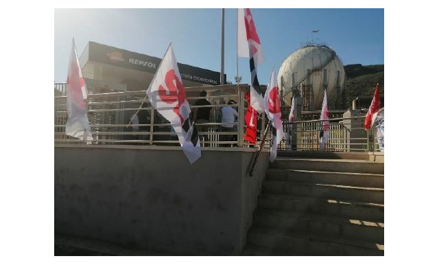 El sindicato STR manifiesta su satisfacción por la huelga en Repsol - 3, Foto 3