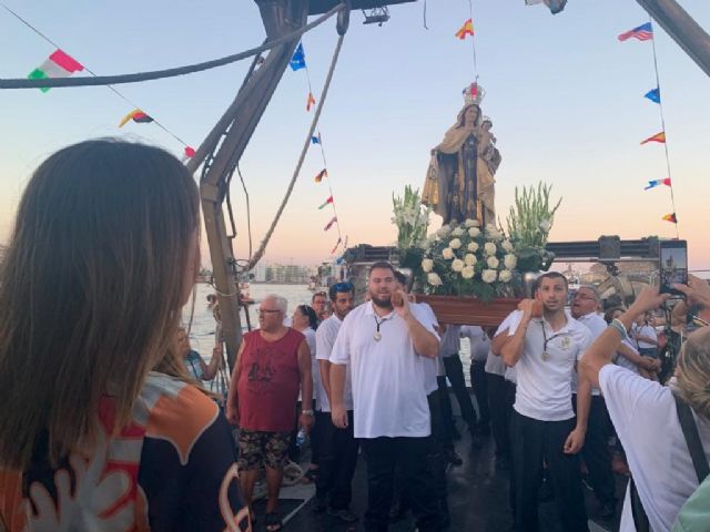 Águilas acompaña a los pescadores en el día de su Patrona - 2, Foto 2