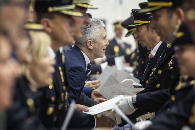 Grande-Marlaska defiende “el compromiso democrático” de las fuerzas de seguridad “frente a quienes alimentan la tensión social” - 1, Foto 1