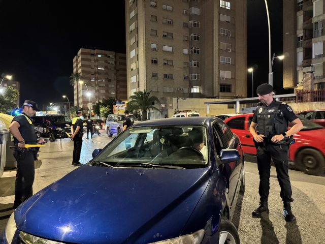 La Policía Local de Lorca despliega un amplio dispositivo especial de seguridad con motivo de la final de la Copa Mundial de la FIFA - 2, Foto 2