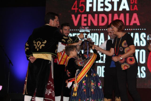 Mil kilos de uva para el primer mosto de la vendimia - 2, Foto 2