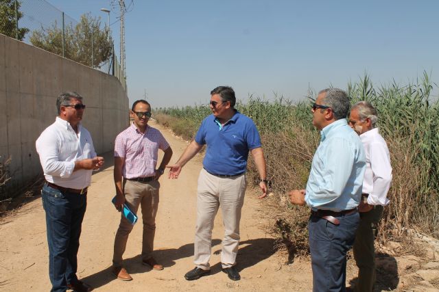 El cien por cien del agua tratada en la depuradora de Los Alcázares es reutilizada    por los regantes - 1, Foto 1