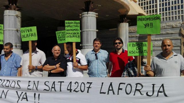 Podemos exige trabajo con derechos para  los trabajadores campo de Región - 1, Foto 1