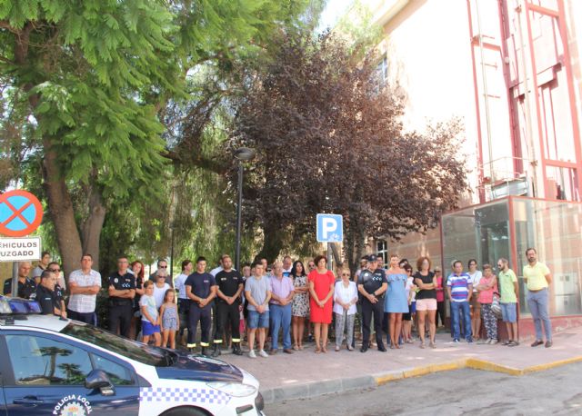 Puerto Lumbreras se suma al minuto de silencio por las víctimas del atentado de Barcelona - 1, Foto 1