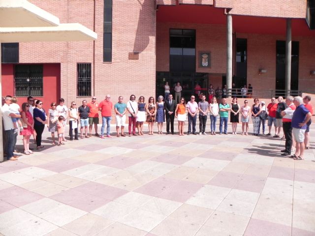 La Alcaldesa defiende la necesidad de permanecer unidos en la lucha contra la barbarie terrorista - 1, Foto 1