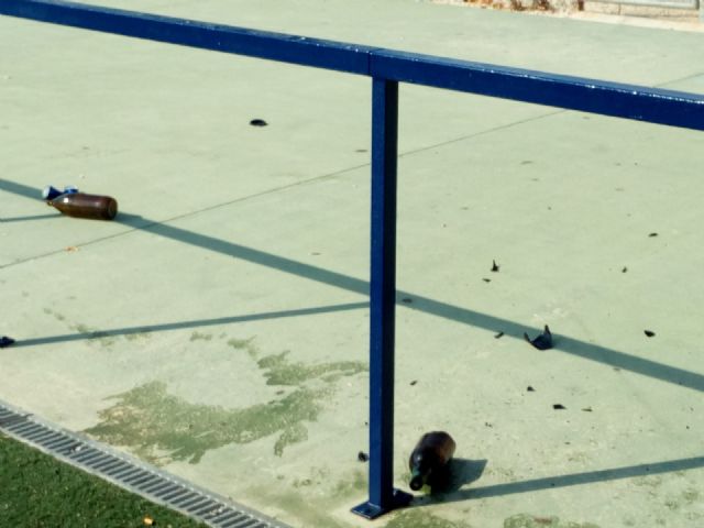 El PSOE denuncia la cantidad de mini botellones que surgen sin control en las pedanías de Murcia - 1, Foto 1