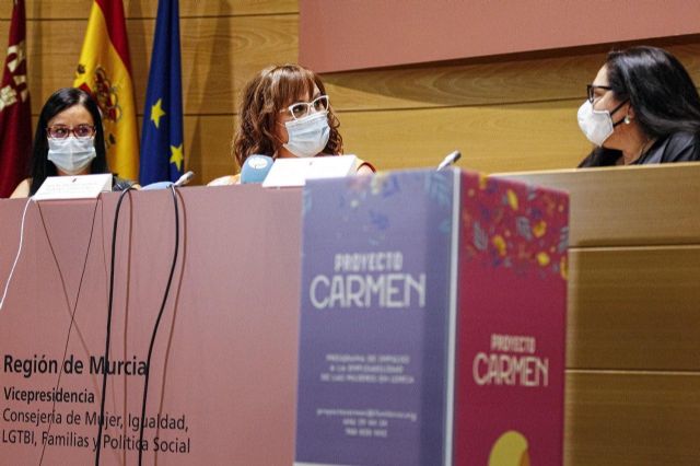 Política Social apoya el proyecto ´Carmen´ que impulsa la empleabilidad de las mujeres en Lorca - 2, Foto 2