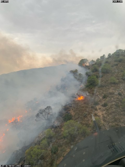 Efectivos del Plan Infomur actúan en varios incendios forestales declarados esta tarde en la Región - 2, Foto 2