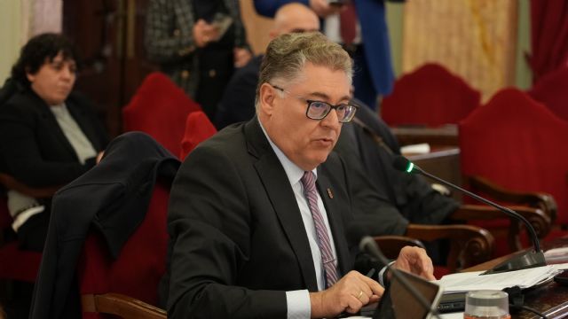 El PSOE alerta de la acumulaci�n de licitaciones desiertas que retrasa servicios b�sicos y proyectos necesarios en barrios y pedan�as