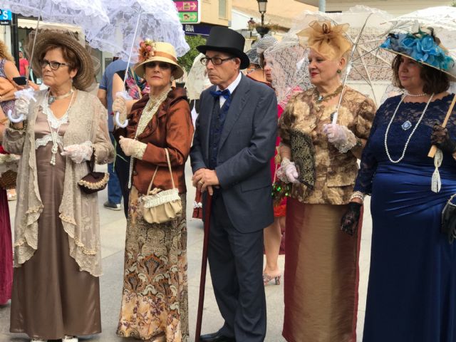 Vistiendo de modernismo nuestra plaza - 3, Foto 3