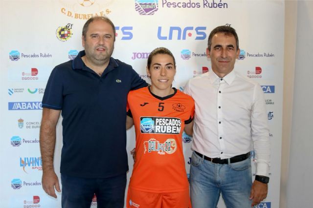 La internacional torreña Cristina Pérez jugará en Primera División con el Pescados Rubén Burela FSF - 1, Foto 1