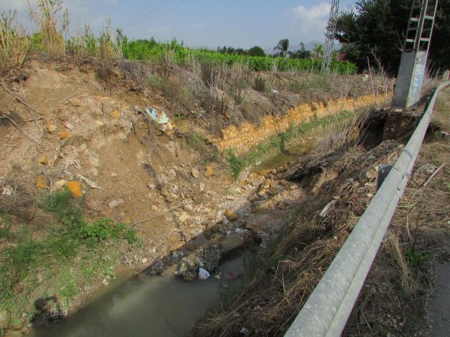 Huermur alerta del colapso de un importante tramo de la acequia mayor de Barreras - 2, Foto 2