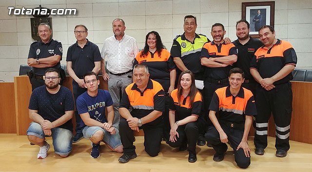 El Ayuntamiento felicita y agradece a los servicios municipales de seguridad y emergencias y a las brigadas de limpieza su colaboración para mitigar la magnitud del episodio de lluvias torrenciales, Foto 1