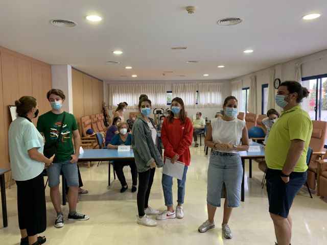 Los trabajadores del Ayuntamiento de San Javier recibirán un kit básico de prevención frente al COVID-19 - 2, Foto 2