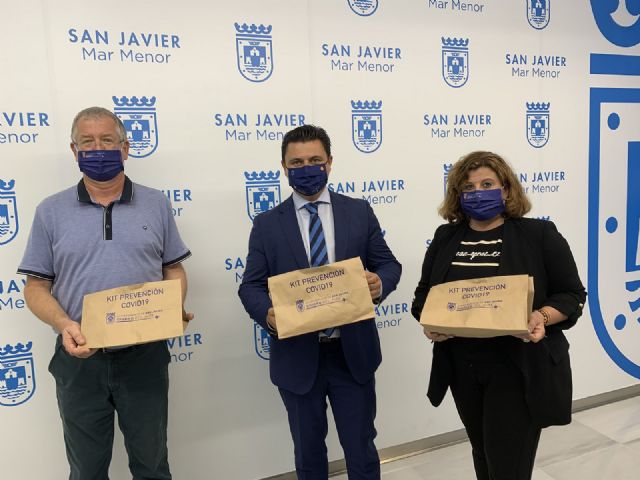 Los trabajadores del Ayuntamiento de San Javier recibirán un kit básico de prevención frente al COVID-19 - 3, Foto 3
