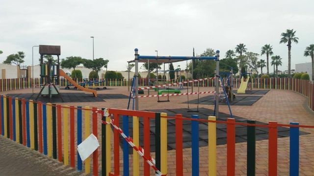 El Ayuntamiento clausura todos los parques infantiles - 3, Foto 3