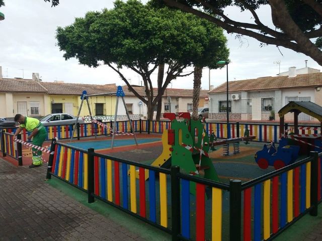 El Ayuntamiento clausura todos los parques infantiles - 5, Foto 5