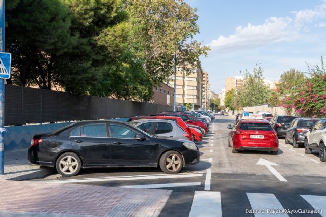 Cartagena ensaya un nuevo modelo de aparcamiento en espiga invertida avalado por expertos en Seguridad Vial - 1, Foto 1
