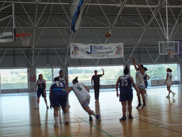 Gran tarde de baloncesto femenino y masculino en el II Memorial Juan Antonio Lorente en el C.D. Felipe VI - 1, Foto 1