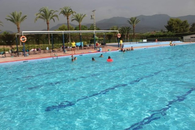 Más de 10.500 usuarios han utilizado las piscinas municipales de Totana durante este pasado verano - 1, Foto 1