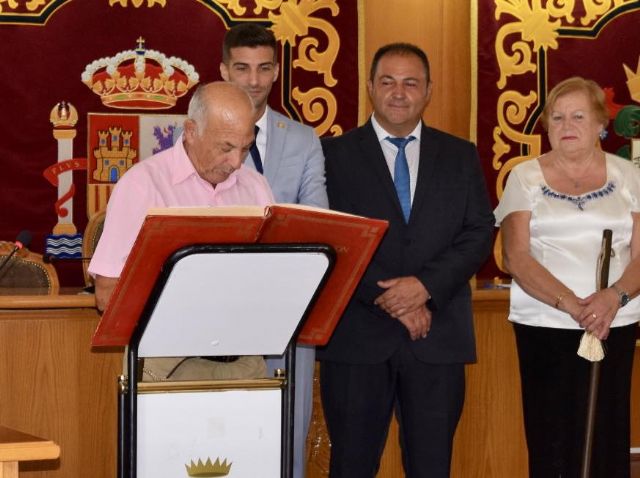 Toman posesión como alcaldes pedáneos Antonio Martínez Fernández en El Paraje y Valentina Torre Gómez en La Huerta de Arriba - 3, Foto 3