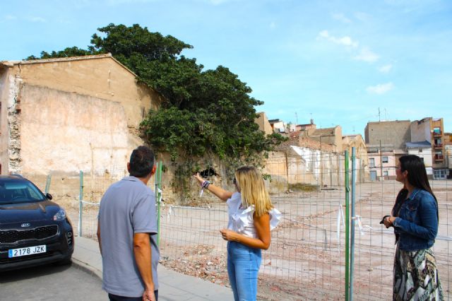 El derribo de dos propiedades permitirá la cesión de la parcela para construir el Centro de Salud de San Cristóbal en Lorca - 2, Foto 2
