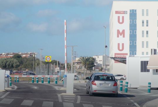 La Universidad de Murcia simplifica el acceso a los aparcamientos con su aplicación móvil y geolocalización - 1, Foto 1