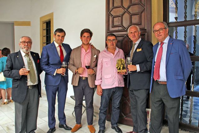 La Asociación Cultural “Tradiciones Sevillanas” celebra su XI Gala Anual en la Fundación Valentín de Madariaga - 1, Foto 1