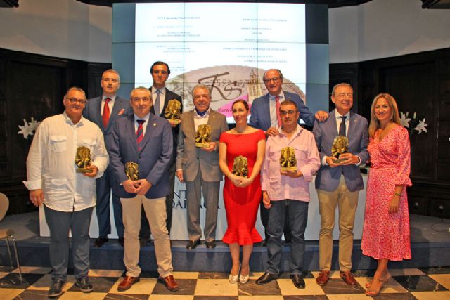 La Asociación Cultural “Tradiciones Sevillanas” celebra su XI Gala Anual en la Fundación Valentín de Madariaga - 2, Foto 2