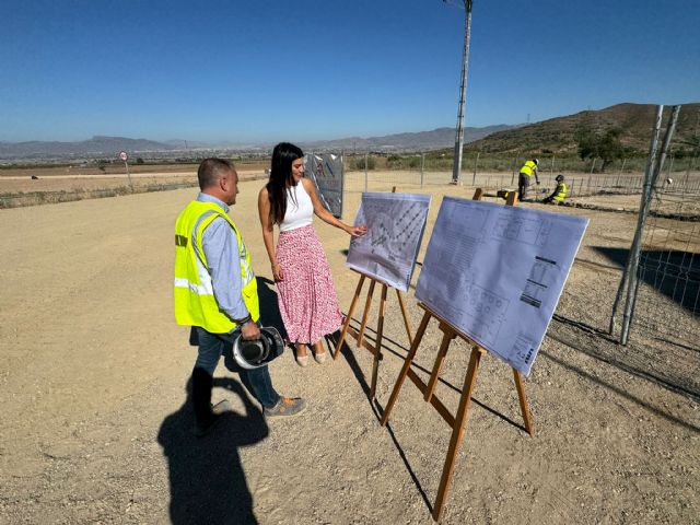 El Gobierno de Lorca celebra la iniciativa de los vecinos de Aguaderas que protagonizan una ampliación del salón vecinal - 2, Foto 2