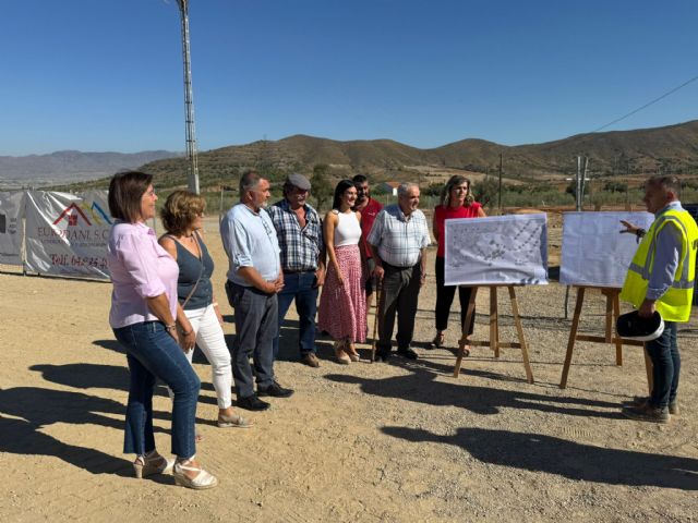 El Gobierno de Lorca celebra la iniciativa de los vecinos de Aguaderas que protagonizan una ampliación del salón vecinal - 4, Foto 4