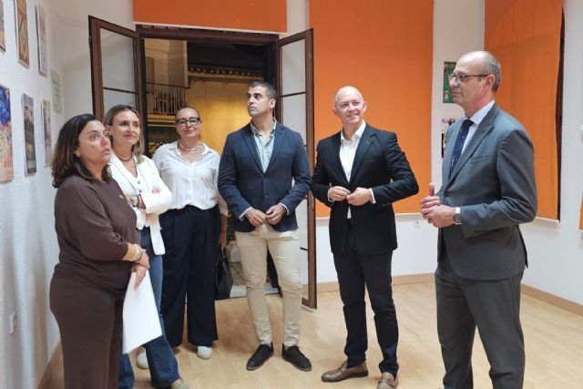 La antigua biblioteca infantil de Abarán recibe el nombre de Luisa María Fernández Carrasco, la directora del colegio Juan XIII recientemente fallecida - 3, Foto 3