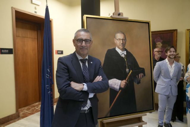 El retrato de José Luján ya cuelga en la Galería de Rectores de la Universidad de Murcia - 3, Foto 3