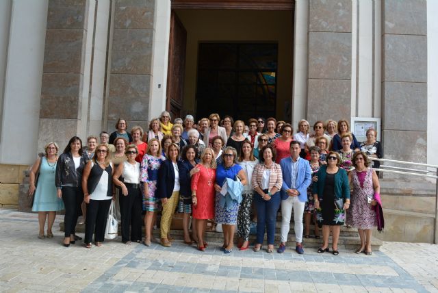 La Asociación de Amas de Casa inicia su programa de actividades 2016/17 con la tradicional misa de comienzo de curso - 1, Foto 1