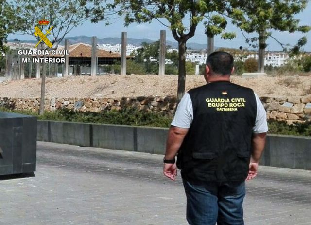 La Guardia Civil desmantela una banda dedicada al robo continuado en viviendas - 5, Foto 5