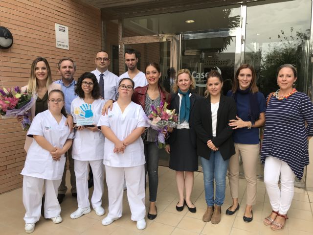 Cuatro usuarios del SEPAP de Down Lorca realizarán prácticas pre-laborales en la Residencia Caser gracias a un convenio de colaboración entre ambas entidades - 4, Foto 4