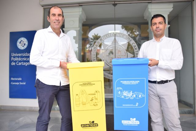 La UPCT instala 400 contenedores de reciclaje para mejorar la gestión de sus residuos de papel y plástico - 1, Foto 1