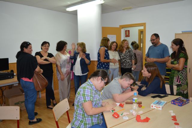 El Ayuntamiento cede un espacio municipal para asociaciones socio-sanitarias de la localidad - 1, Foto 1