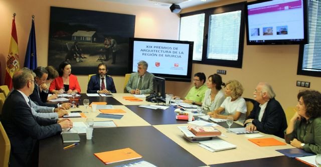 Los arquitectos Javier Rubio y Mónica García ganan el Premio Regional de Arquitectura por los valores en sostenibilidad - 1, Foto 1