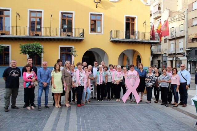 Alcantarilla conmemora en sus calles el Día Mundial contra el Cáncer de Mama, Tu Lucha es mi Lucha - 3, Foto 3