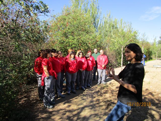 Los alumnos del Programa Mixto de Empleo y Formación visitan el CEAMA - 1, Foto 1