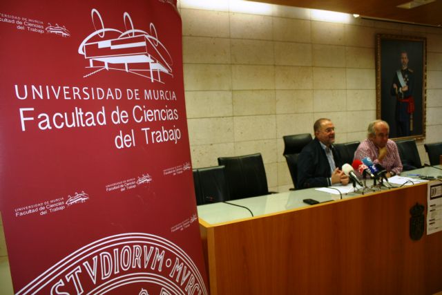 The Totana Business Incubator hosts the 10th Conference on Local Economies of the Region of Murcia on October 24, Foto 2