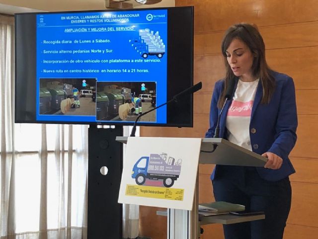 Infraestructuras lanza una campaña para acabar con el abandono de muebles y enseres en la vía pública - 2, Foto 2