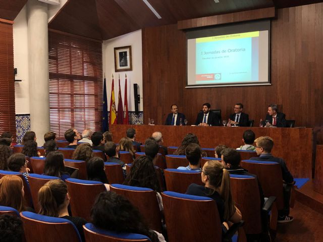 López Miras inaugura las I Jornadas de Oratoria organizadas por la Universidad de Murcia - 1, Foto 1