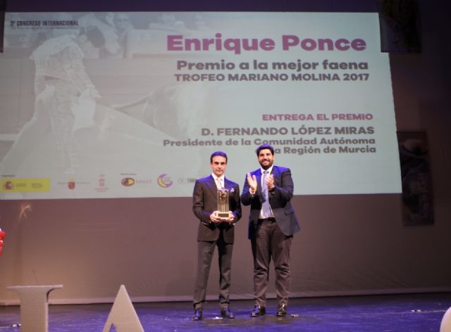 López Miras inaugura el II Congreso Internacional de Tauromaquia - 3, Foto 3