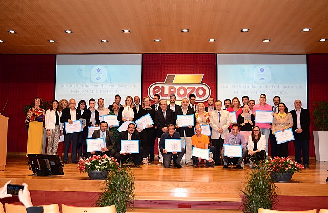 La Fundacin de Trabajadores de eLPOZO ALIMENTACIN entrega sus ayudas anuales a proyectos sociales, Foto 1