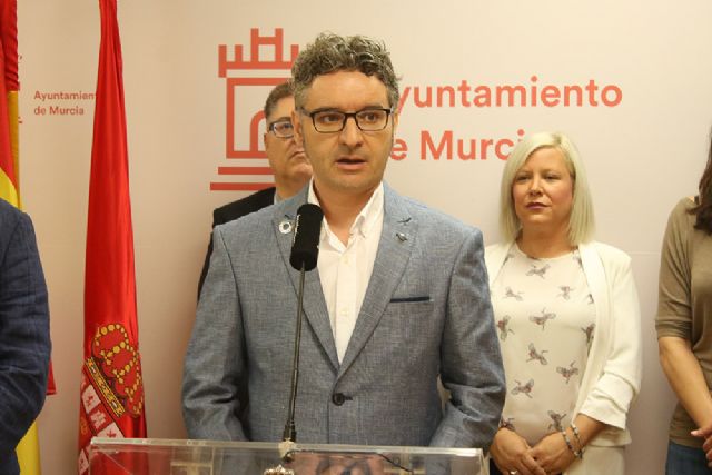 El PSOE pide explicaciones ante la duplicidad de gastos en el servicio de Parques y Jardines - 1, Foto 1