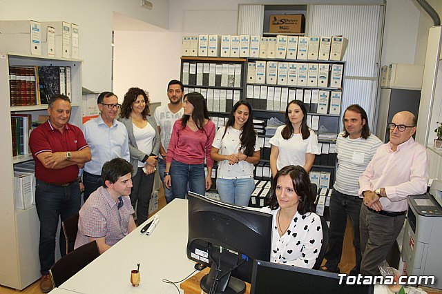 Se efectúa el sorteo para elegir a los 288 representantes que conformarán las mesas electorales de los comicios del próximo 10N - 1, Foto 1